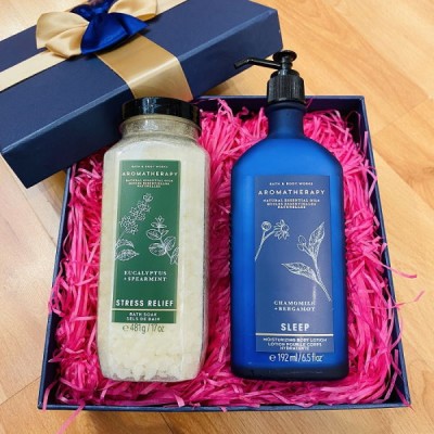 Bath & Body Works Bath and Body Works Aromatherapy LAVENDER + VANILLA  Deluxe Gift Set - Body Cream - Body Lotion - Body Wash and Gentle Foaming  Hand